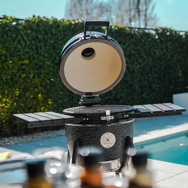 GRLLR Ember -  Classic 18 inch Kamado Charcoal Black